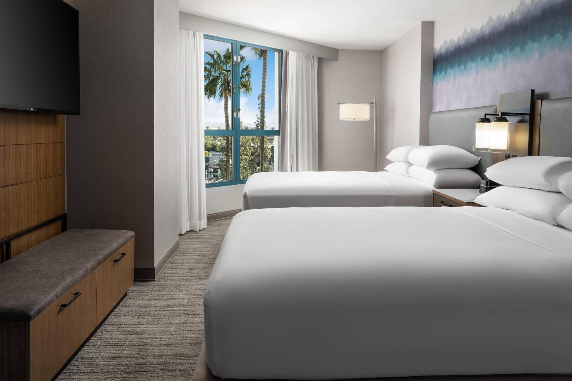 One Bedroom Suite Twin Beds a Sofa
